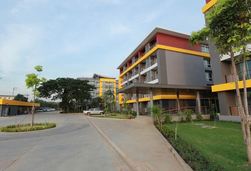 Отель The Park 304