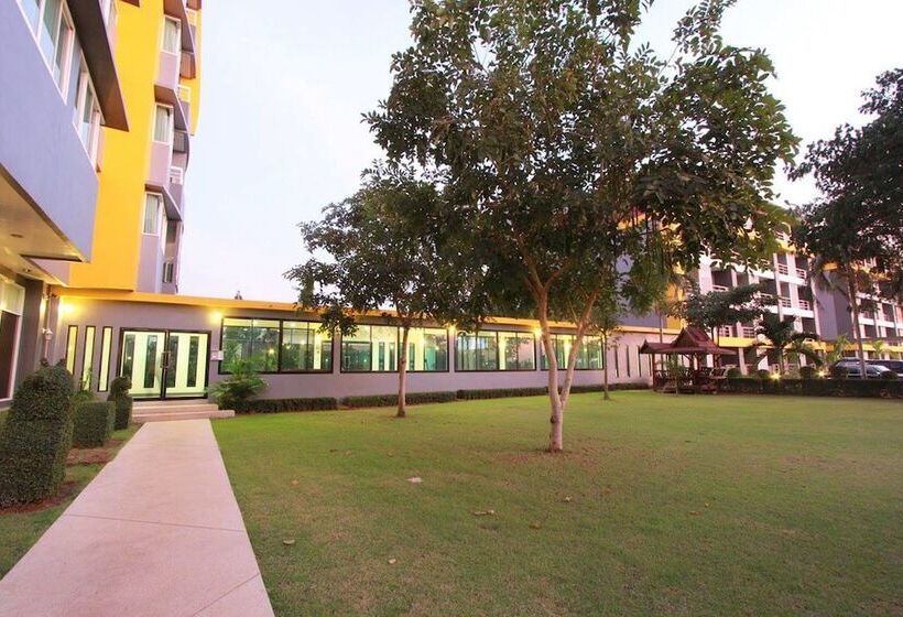 Отель The Park 304