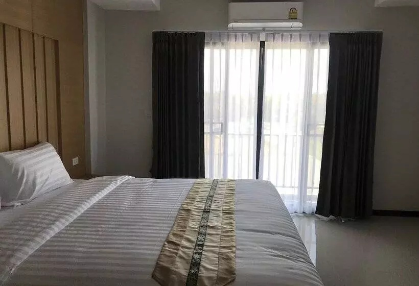 Hotelli The Royal Ville Residence