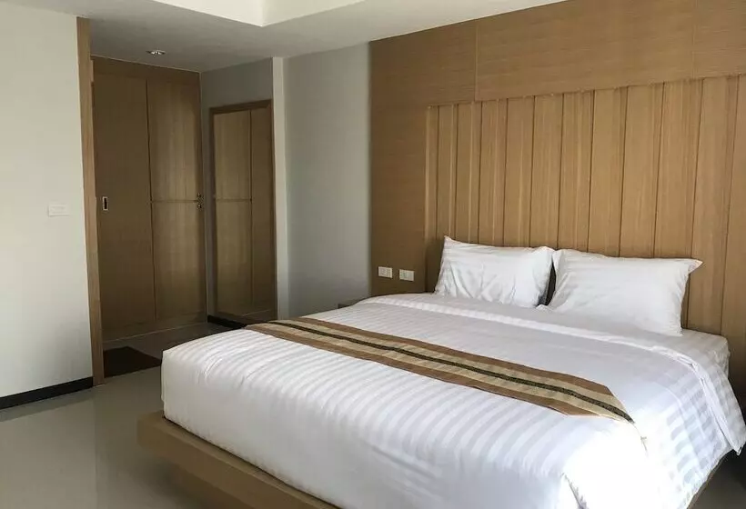 Hotelli The Royal Ville Residence