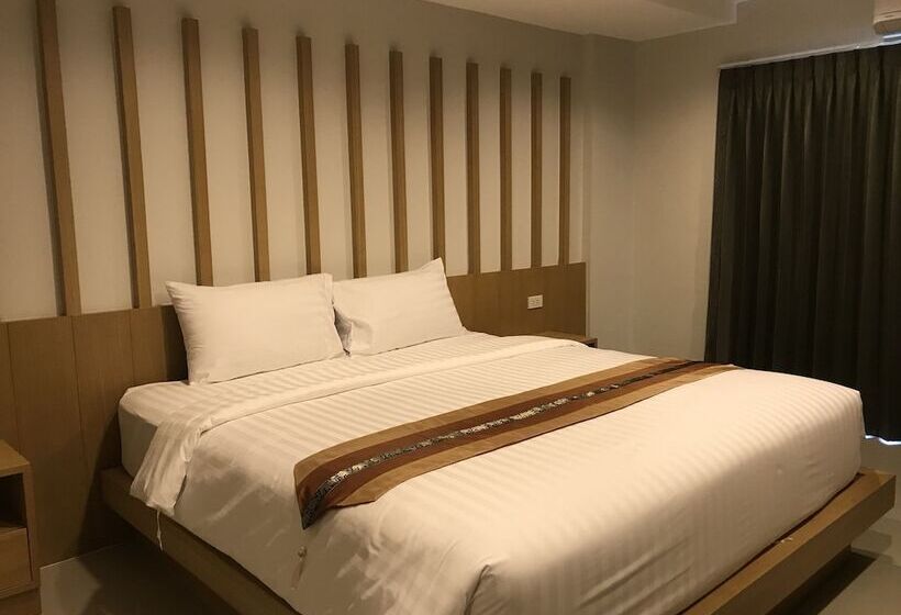 Отель The Royal Ville Residence