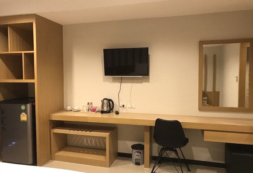 Отель The Royal Ville Residence