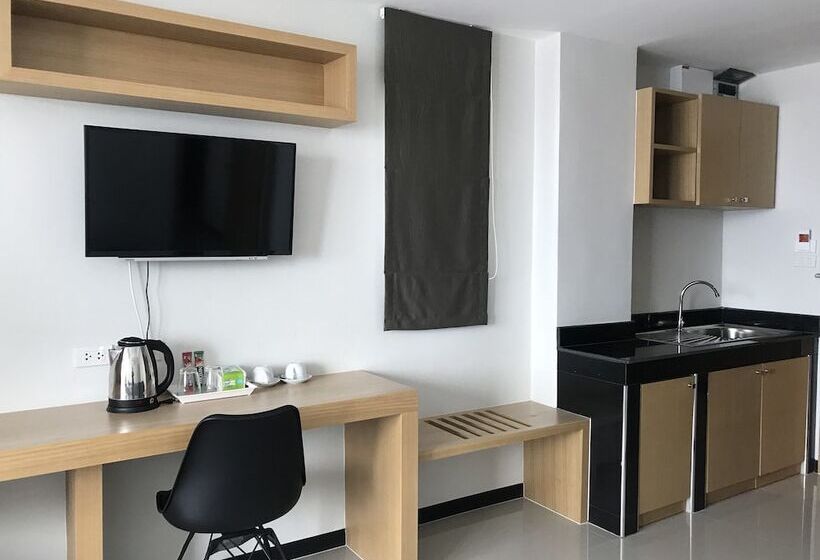 Отель The Royal Ville Residence