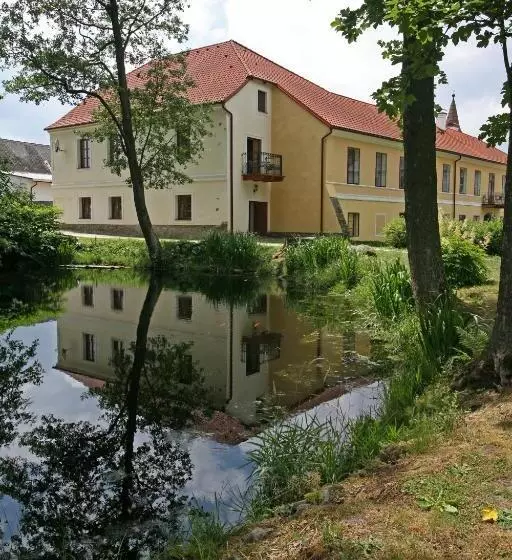 ホテル Zámek Jindřichovice