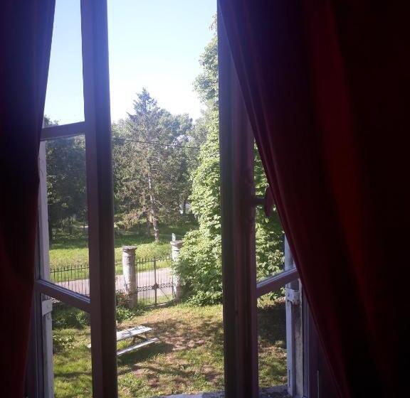 Пансион Chambres D Hotes La Hourqueyre