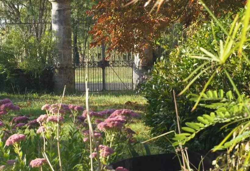 Majatalo Chambres D Hotes La Hourqueyre