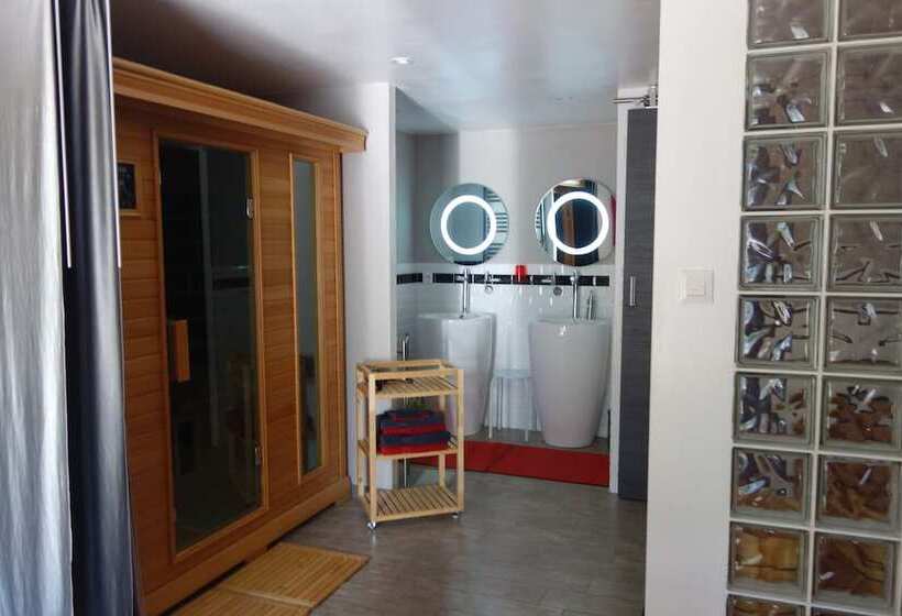 Пансион Le Mas D'acanthe