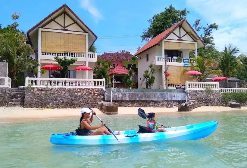 ペンション Seaweed Villa Ceningan