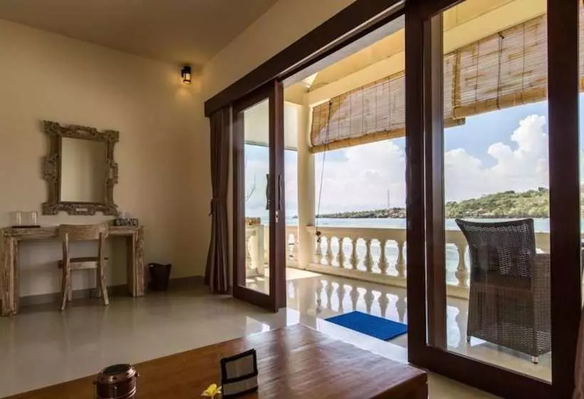 ペンション Seaweed Villa Ceningan