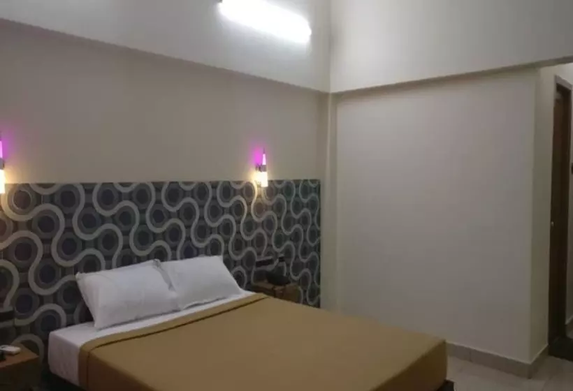 Thamarai Resort