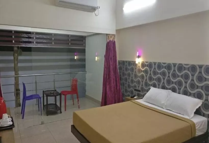 Thamarai Resort