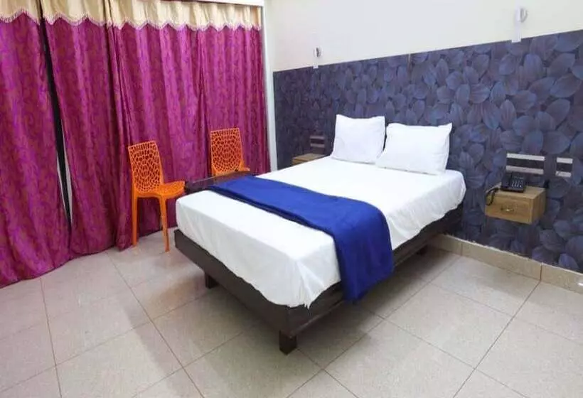 Thamarai Resort