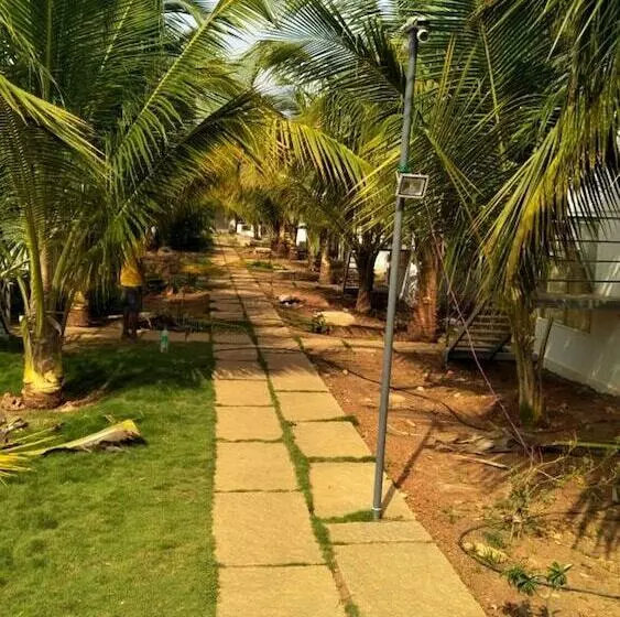 Thamarai Resort