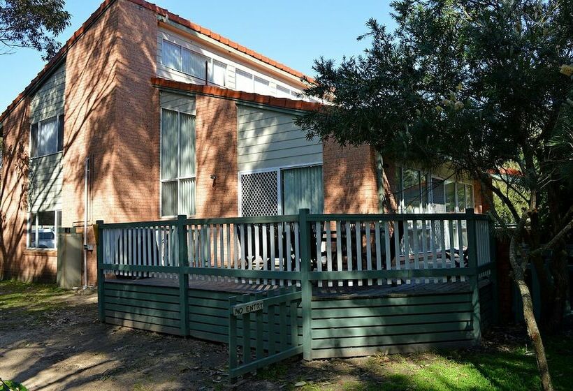 Отель Tasman Holiday Parks Kioloa Beach