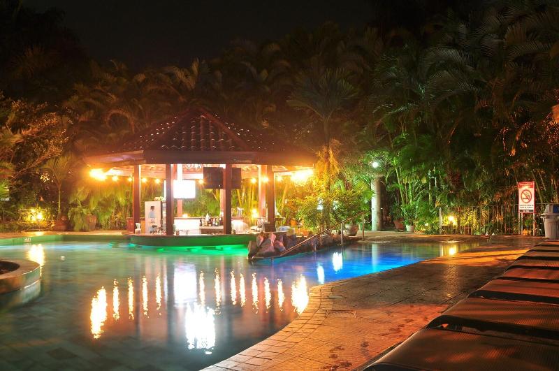 בית מלון כפרי Paradise Hot Springs Thermal Resort