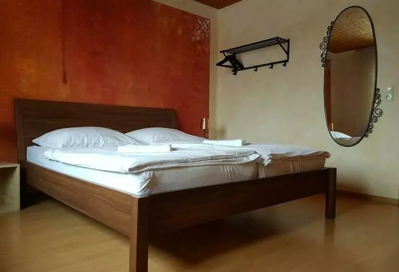 Hotel Pastis Staffless With Self Check In