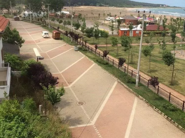 Lapina Pension & Restaurant