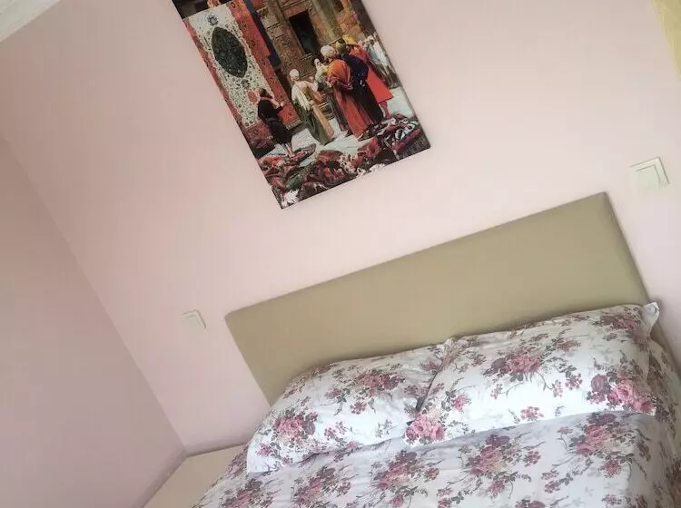 Lapina Pension & Restaurant