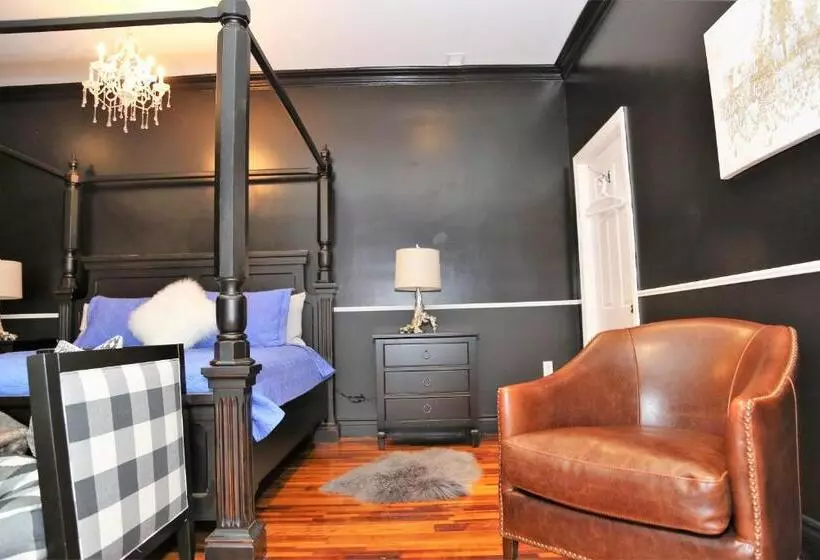 Majatalo Empire Inn And Suites