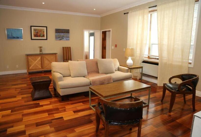 Pensionat Empire Inn And Suites