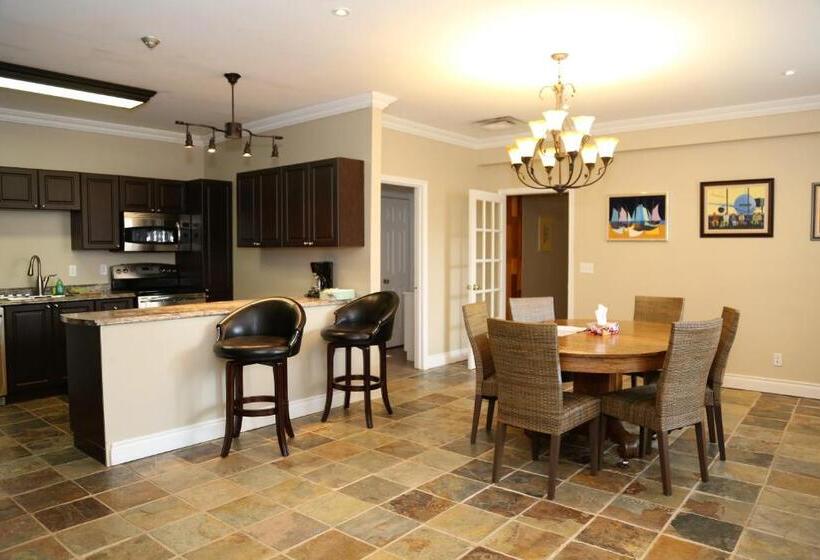 Pensionat Empire Inn And Suites