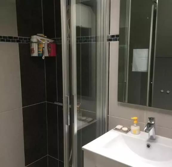 ペンション La Mansarde