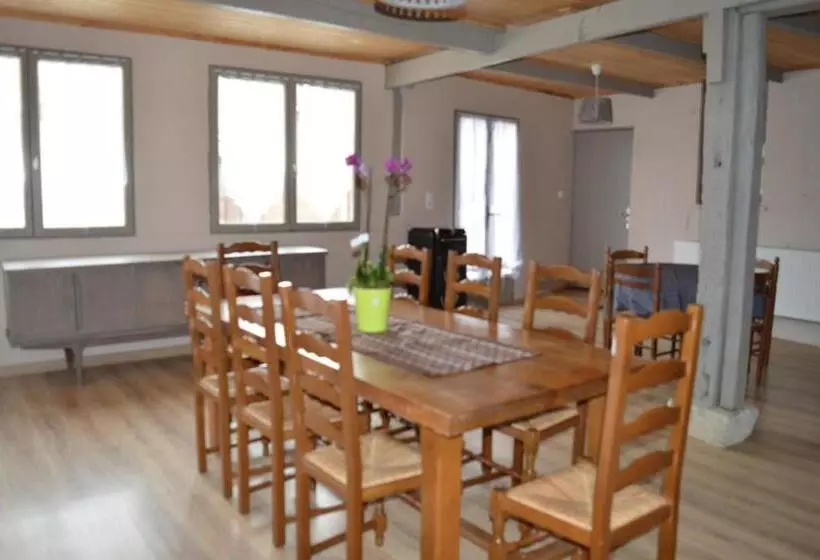 ベッドアンドブレックファースト Au Passage Des Grues