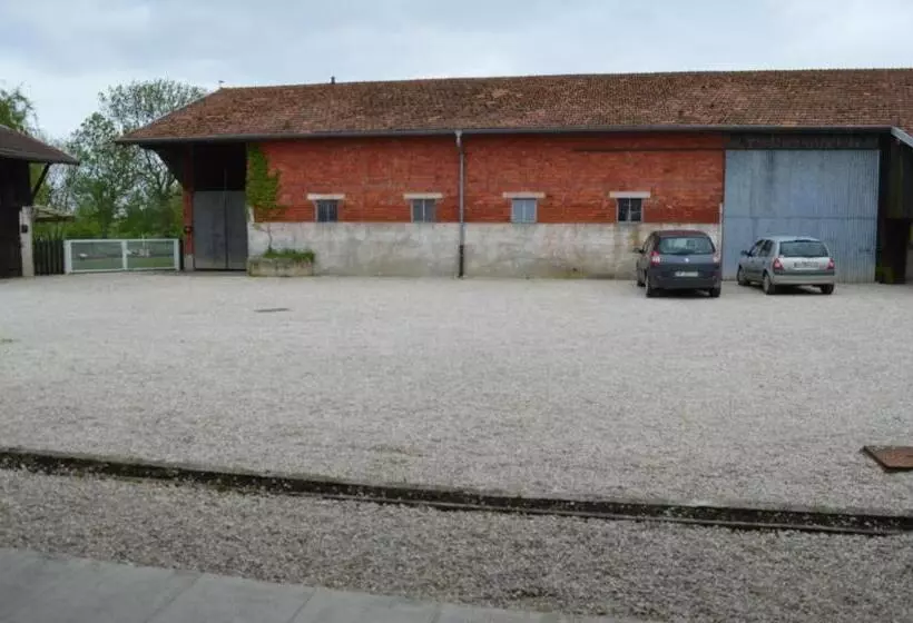 ベッドアンドブレックファースト Au Passage Des Grues