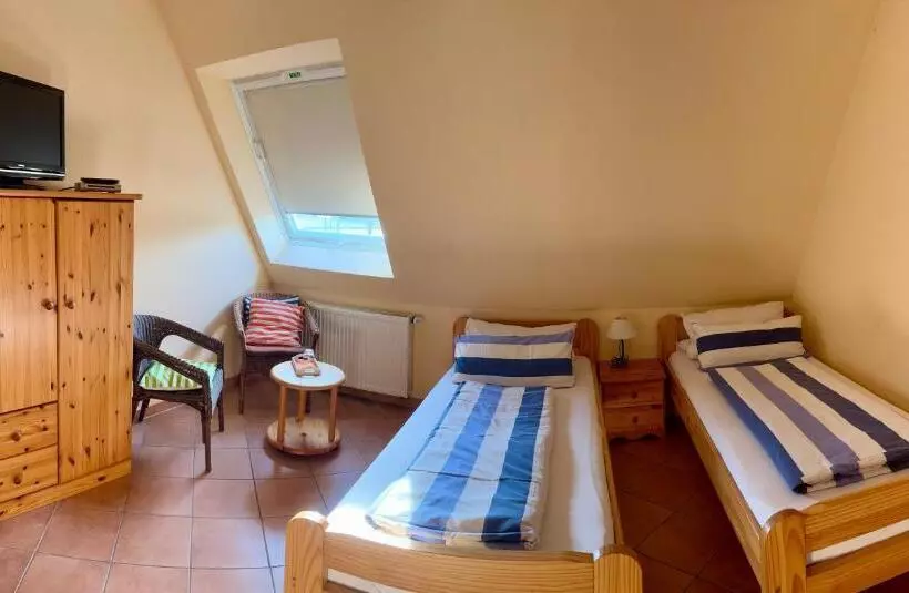 Aamiaismajoitus (B&B) Pension Kolibri