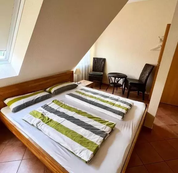 Aamiaismajoitus (B&B) Pension Kolibri