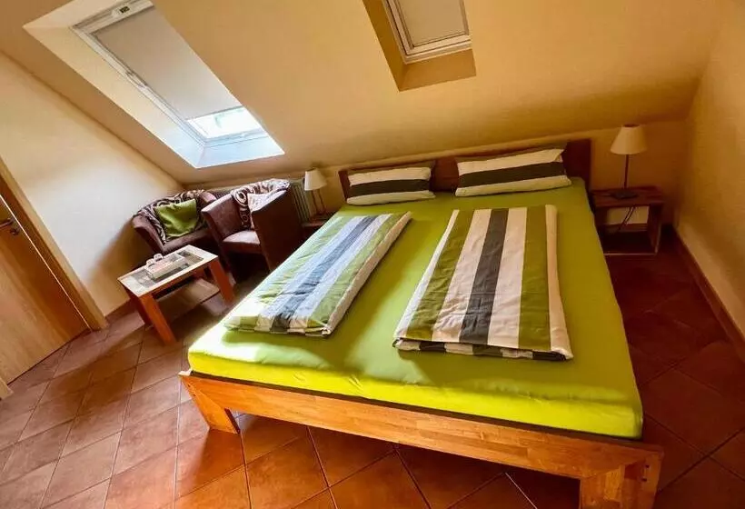 Aamiaismajoitus (B&B) Pension Kolibri