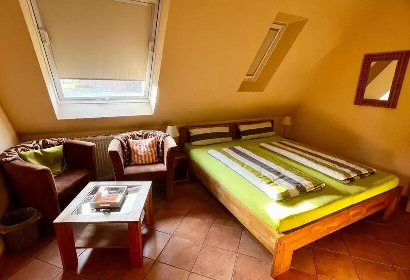 Aamiaismajoitus (B&B) Pension Kolibri