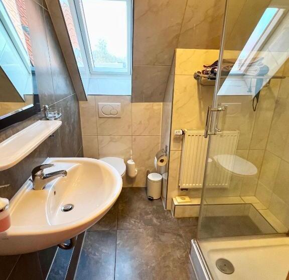 مبيت وإفطار Pension Kolibri