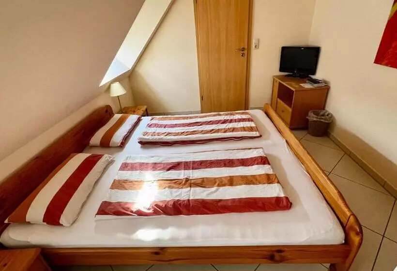 Aamiaismajoitus (B&B) Pension Kolibri