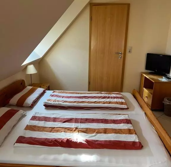 Aamiaismajoitus (B&B) Pension Kolibri