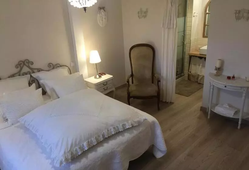 Aamiaismajoitus (B&B) Chambres D Hôtes Le Mont D Anon