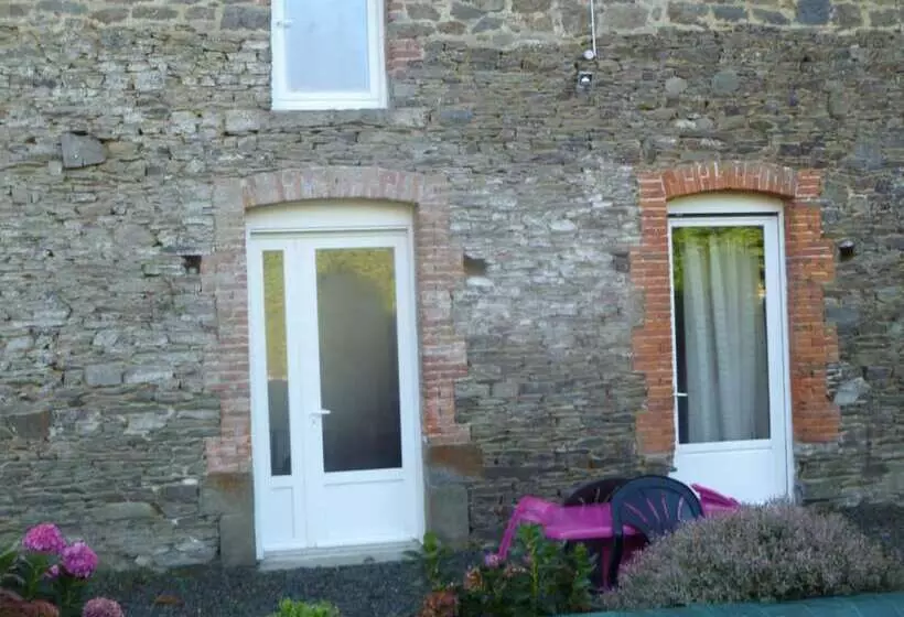 Aamiaismajoitus (B&B) Chambres Les Champs De Roz