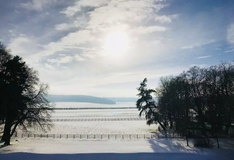 ベッドアンドブレックファースト Château D Auteuil