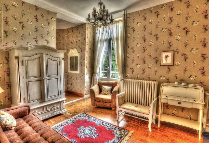 ベッドアンドブレックファースト Château De Blavou Normandie