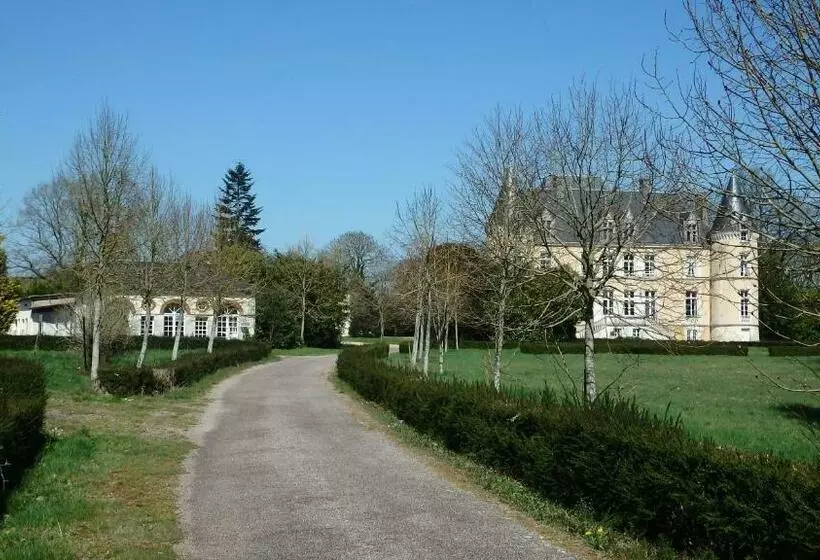 ベッドアンドブレックファースト Château De Blavou Normandie