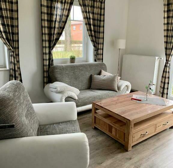 住宿加早餐  Landhaus Am Schaalsee