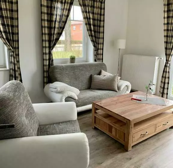 Aamiaismajoitus (B&B) Landhaus Am Schaalsee