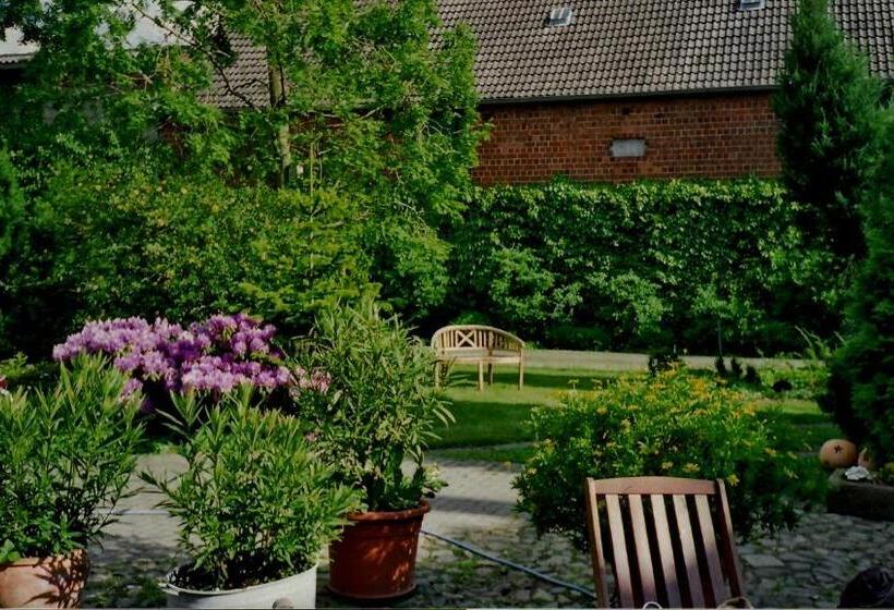 Aamiaismajoitus (B&B) Landhof Liebsch, Mit Pool Und Sauna