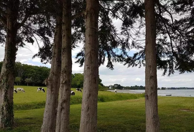 ベッドアンドブレックファースト L'arbre Voyageur