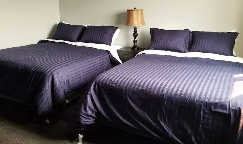 Gibbons Hotel &tavern