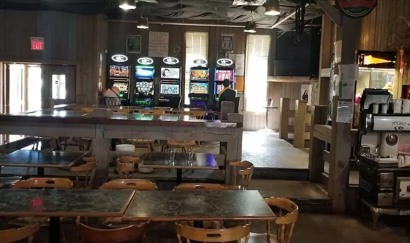 Gibbons Hotel &tavern