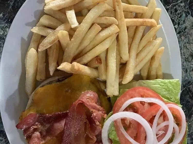 Gibbons Hotel &tavern