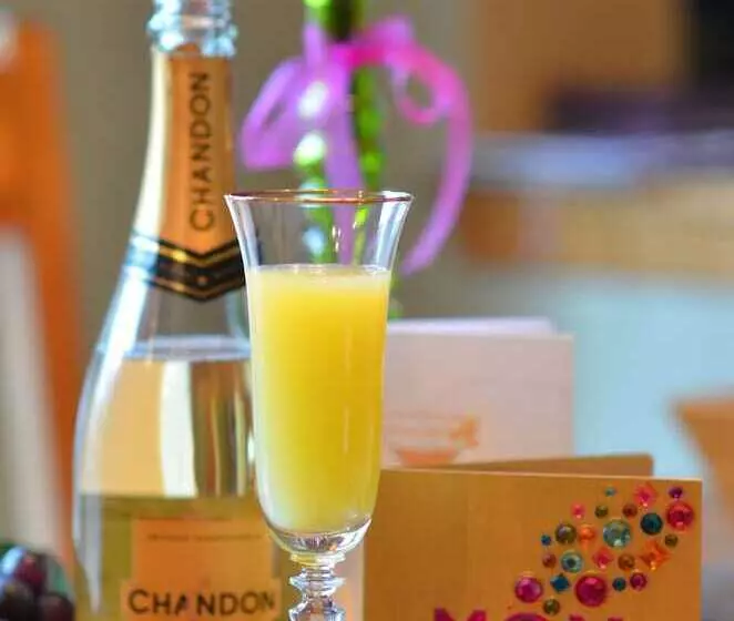 Gibbons Hotel &tavern