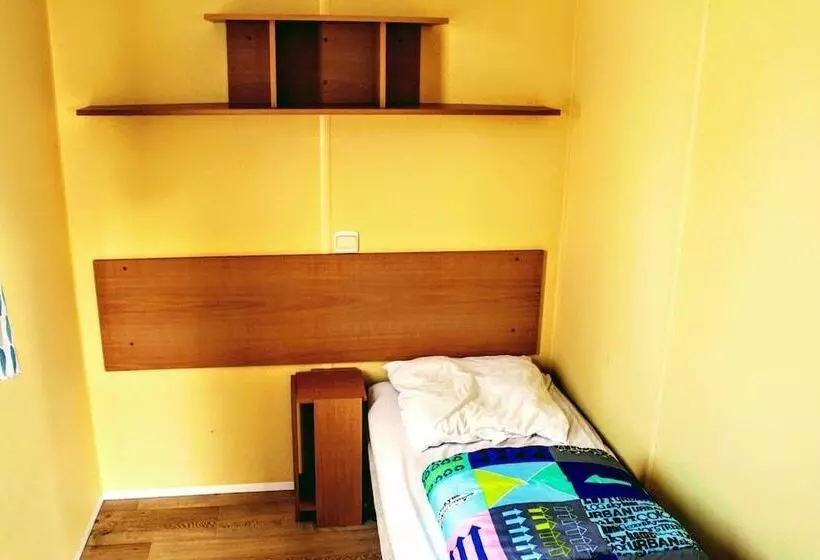 ホテル Camping Du Pontis