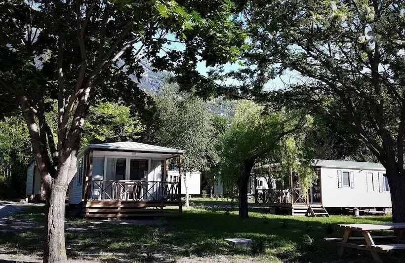 ホテル Camping New Rabioux
